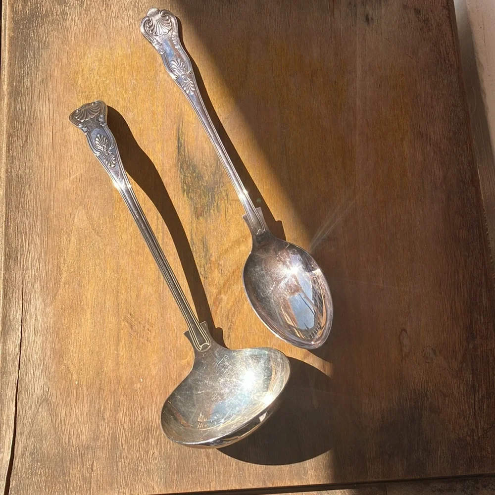 Sheffield England 20th Palmette Shell Kings Silver Plated Ladle & Serving Spoon